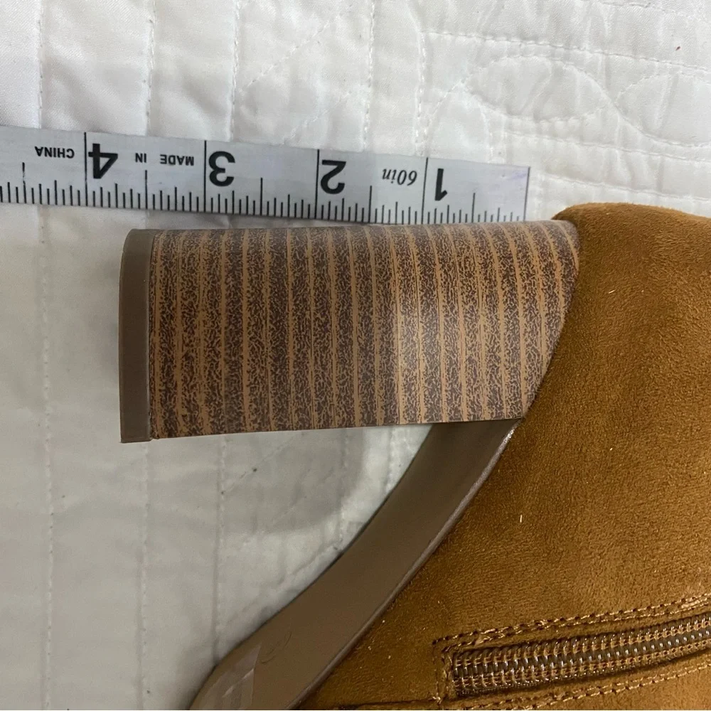 Charlotte Russe Tan Suede Peep-Toe Booties light Brown Size 9